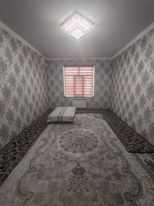 Шошилинч хонадон жихозлари билан сотилади.