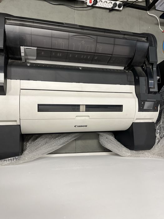 Продам широкоформатный принтер (плоттер) Canon