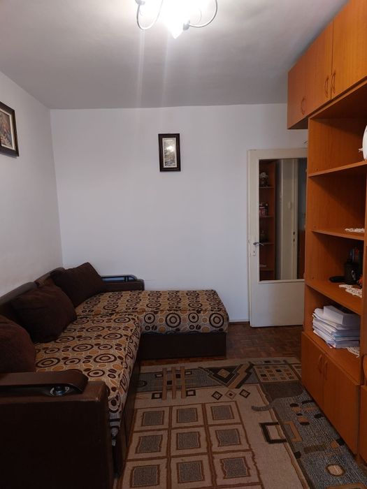 Închiriez apartament 3 camere mutare imediată Craiova Valea Roșie