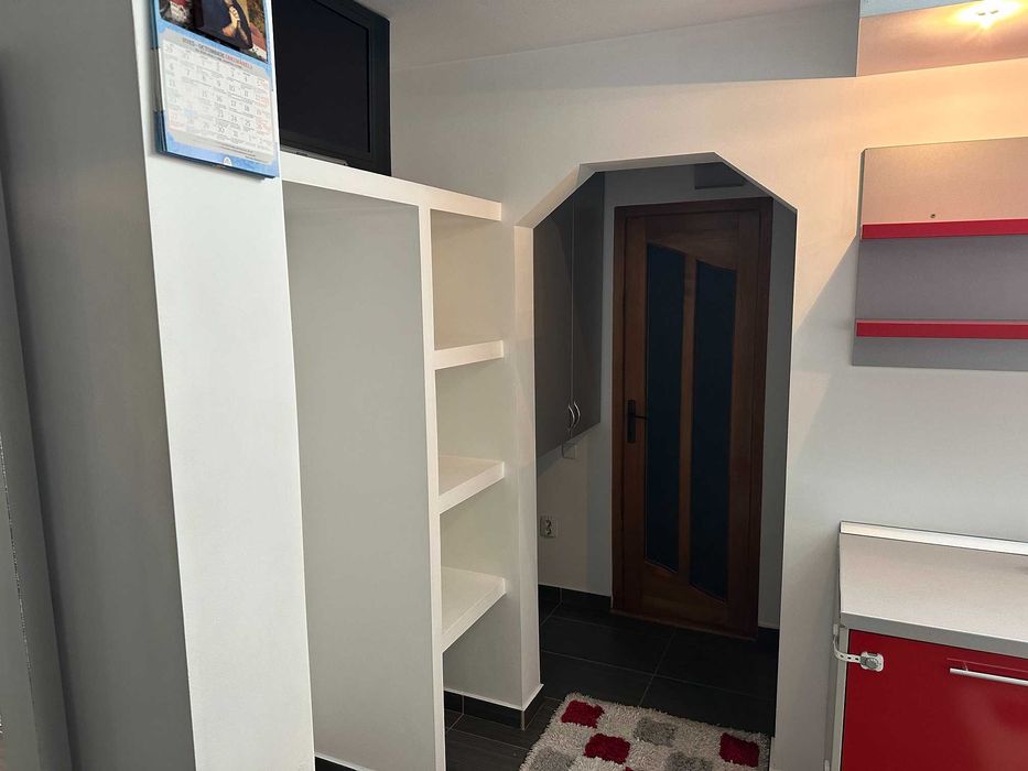 Inchiriez apartament cu doua camere