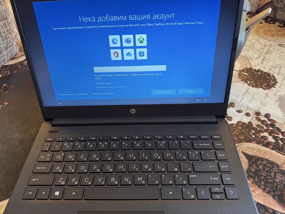 Лаптоп HP 14s не е ползван