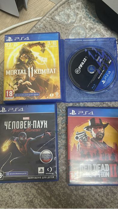 Ps5 с коробкой и с двумя джостиками