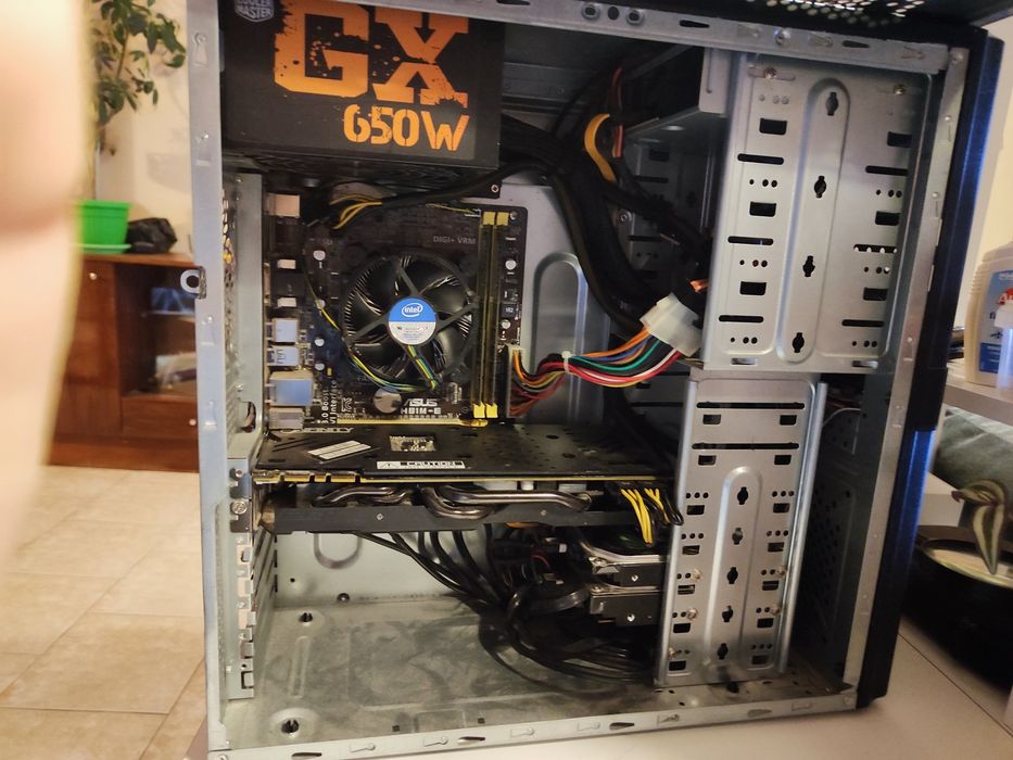 Настолен компютър