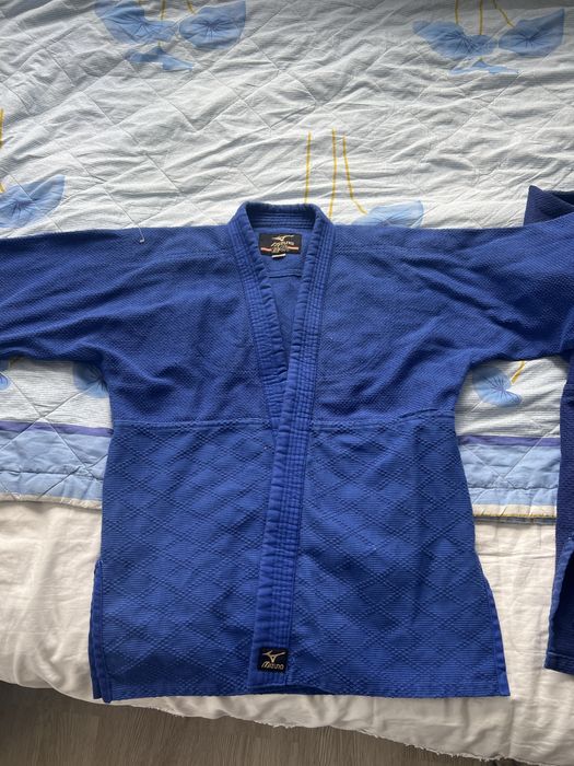 Продам кимоно для дзюдо!