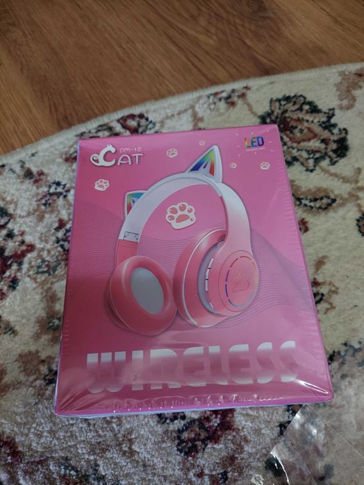 Наушник наушники блутуз с ушками с подсветкой RGB bluetooth новыe