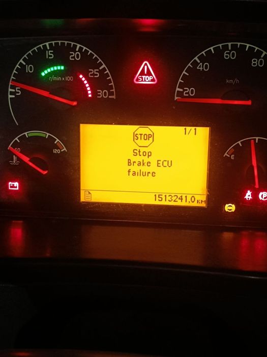 VOLVO FH12 Сотилади 
 Йили: 2003