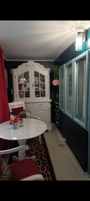 Vând set  masa cu scaune deosebit lemn masiv