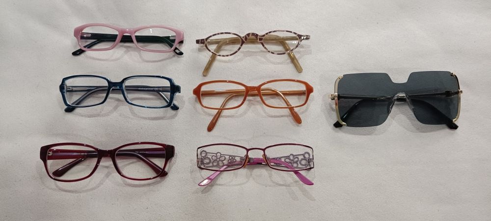 Диоптрични очила много запазени - 1бр. Слънчеви очила неизползвани