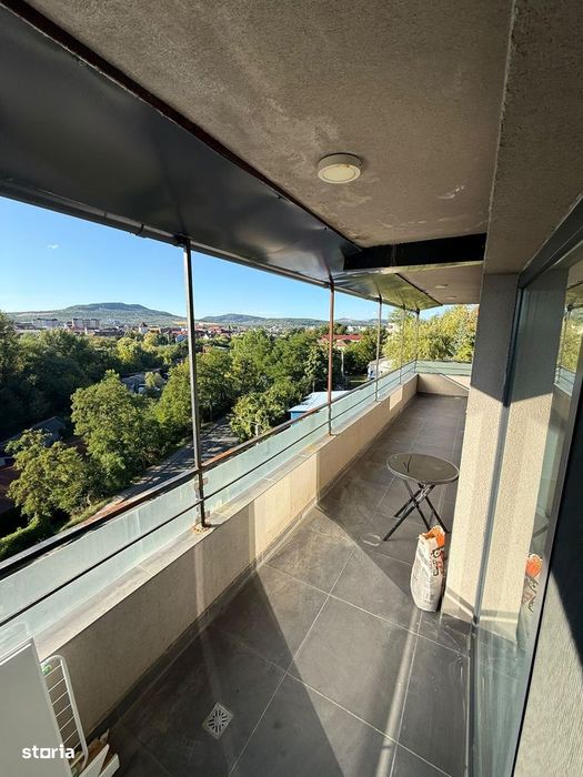 Apartament 3 camere , zona Stefan cel Mare