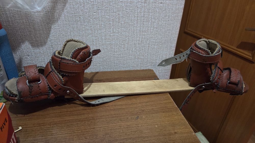 Ортопедическая детская обувь, стационарные детские брейсы.