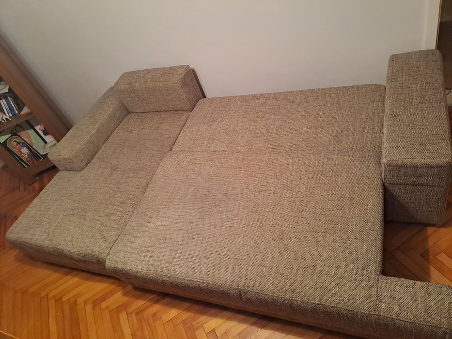 Canapea extensibila 3 locuri