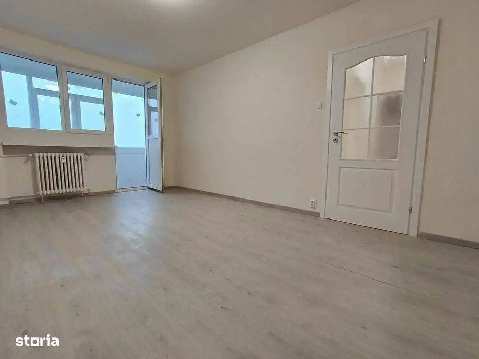 Apartament 3 camere, etaj 9, vedere liberă