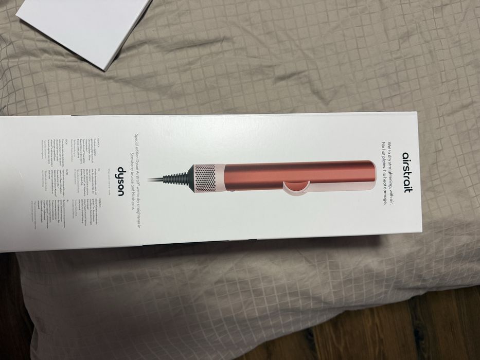 Dyson Airstrait HT-01