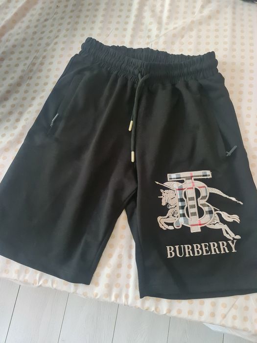 Pantaloni scurti burbery noi