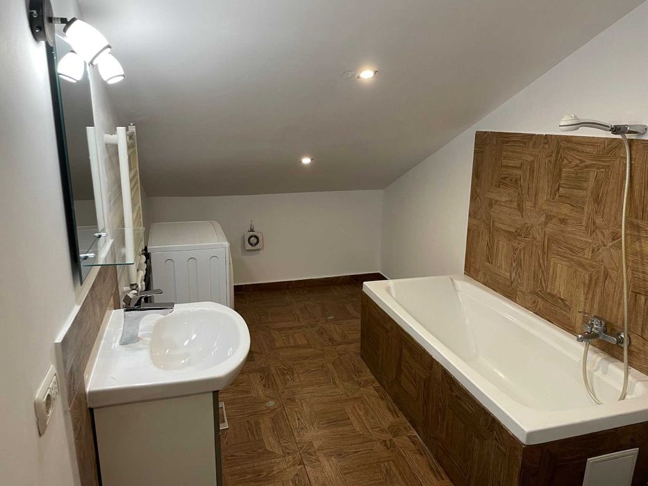 3 camere 2 bai zona Lujerului