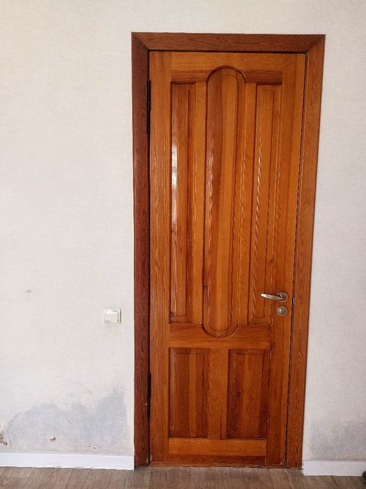 Межкомнатные двери из натурально дерева