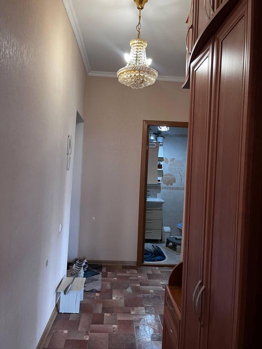 Продам 2 х ком кв 11 мкр 29 дом