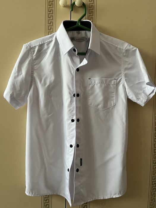 Продается рубашка для мальчиков