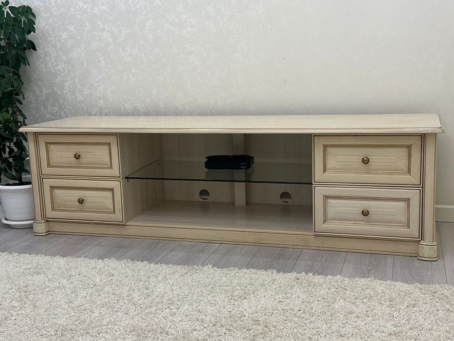 Мебель в гостиную комнату