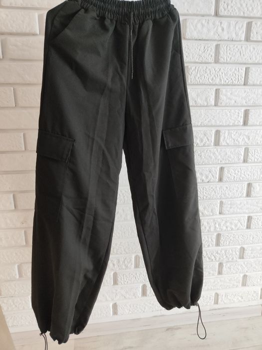 Карго-штаны черные, новые, универсальный размер