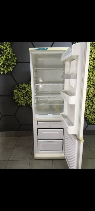 Отдам бесплатно холодильник