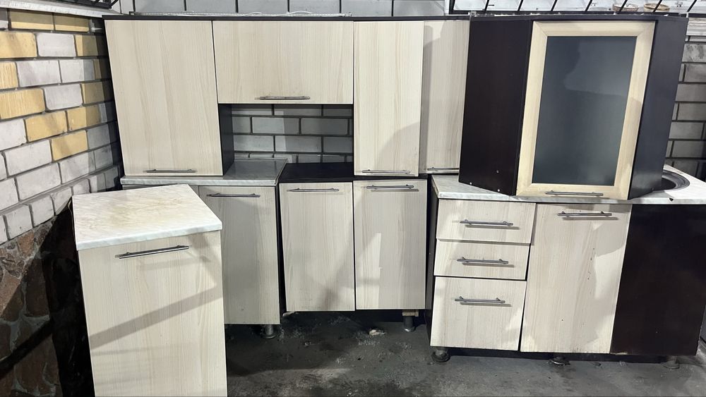 Продам кухонный гарнитур