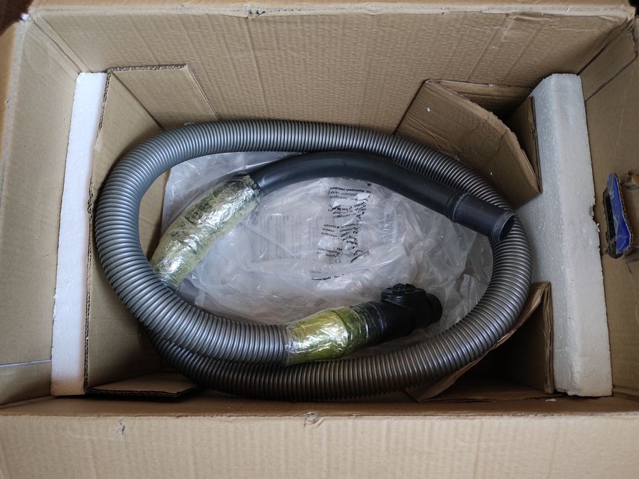 Продам пылесос LG