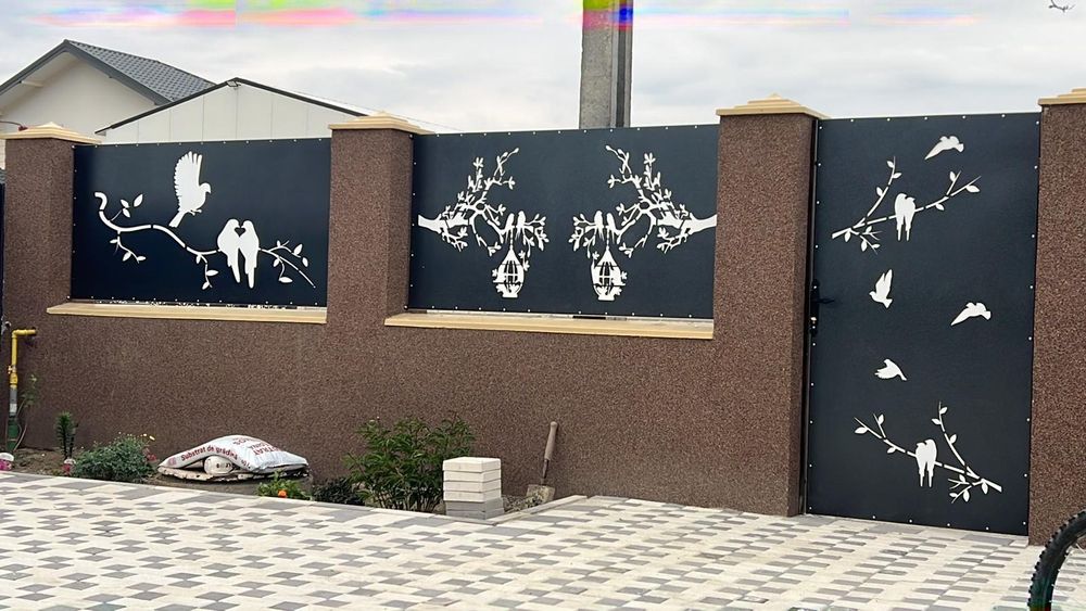 Capace/coame(caciuli-fundatie) gard