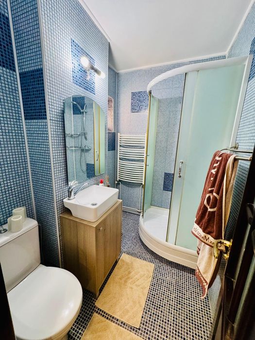 Persoană fizica vând apartament 3 camere 74mp Cantemir Palas Mall