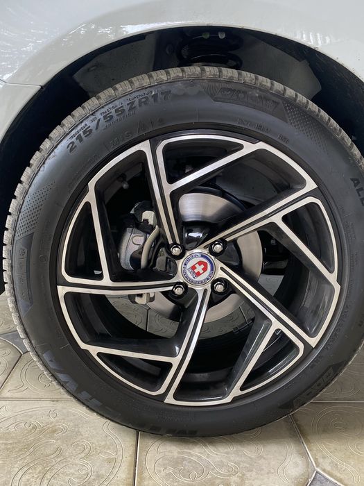 R 17 Diska bentli archa balon 215 55 R17
