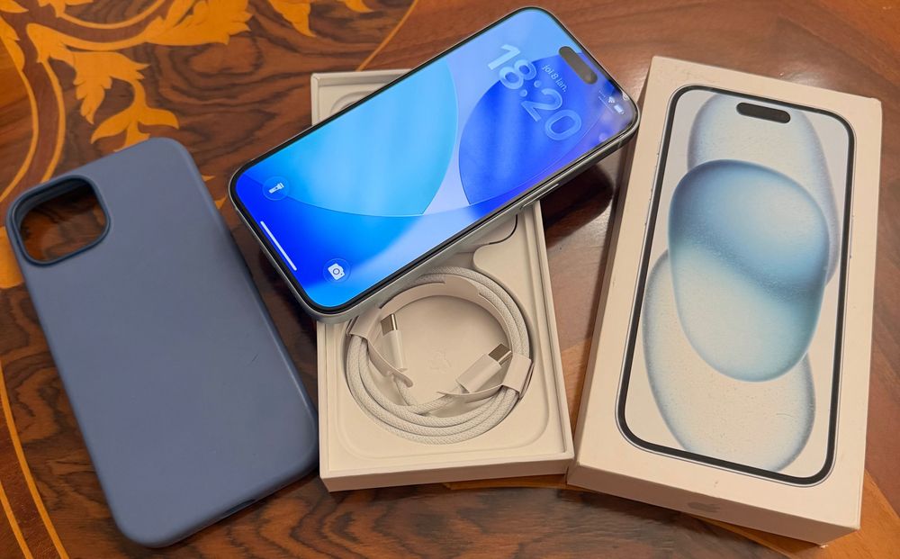 Iphone 15 Blue 128gb full box cu toate accesoriile noi 87% stare sanat