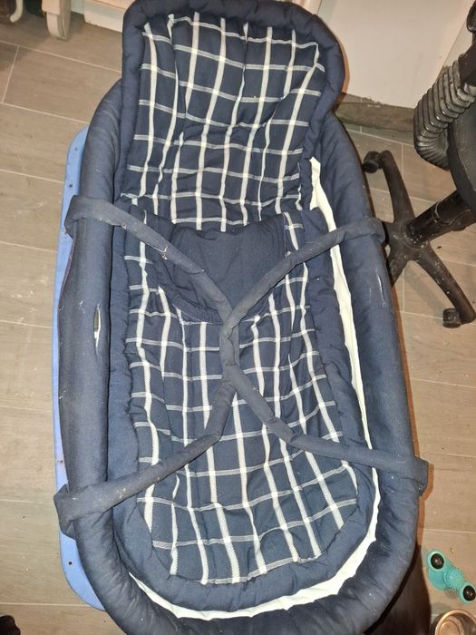 Landou cu accesorii + cadou