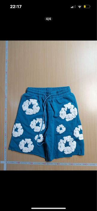 Pantolni scurti denim tears