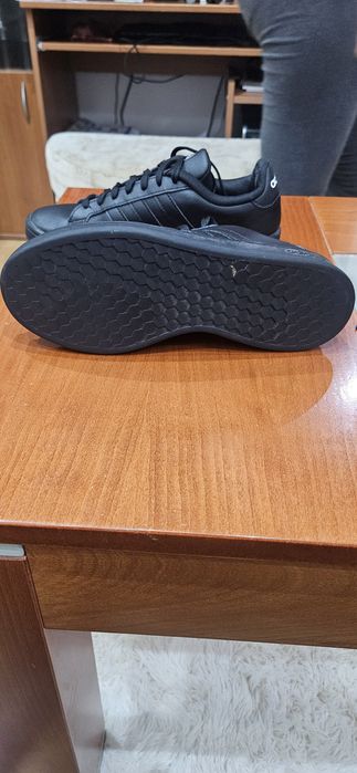 Кожени маратонки Адидас Adidas