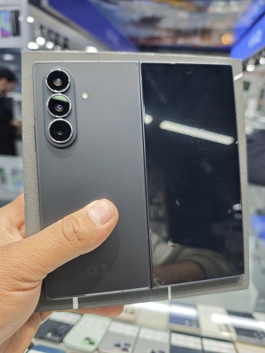 Samsung Z Fold7 12/256g edyal hollatda