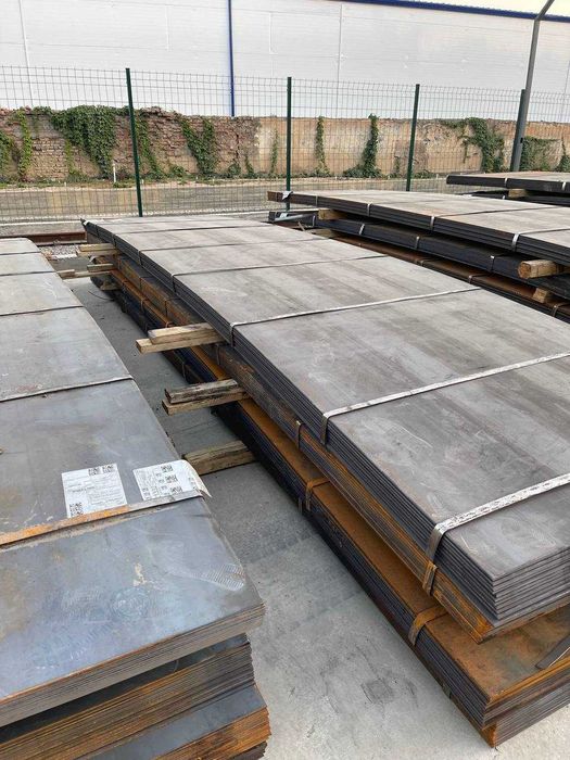 Листы горячекатаный новый