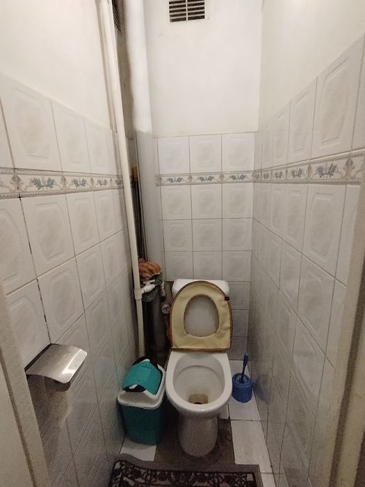 Чирчик ш. Центральный бозор 4х/3/4 100 м²