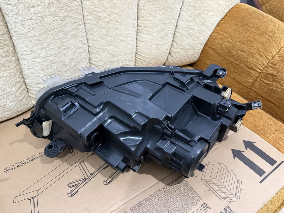 Faruri, Far stanga / Far dreapta VW Polo 2G Facelift 2021-2025