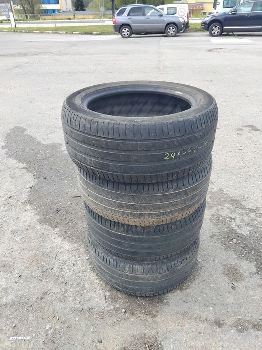 Гуми 245 45 16  Мишелин Michelin 4 броя. Вианор
Нов внос. Не са нови! Посочената цена е за един брой гума. Без коментар на цената. 43 години опит в бр