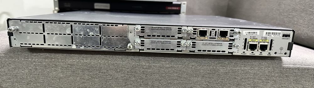 Маршрутизатор Cisco 2811