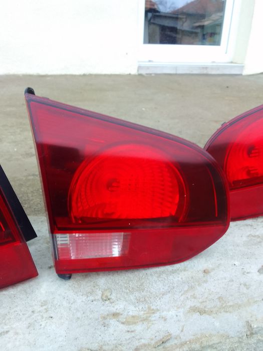Стопове hella за  Vw Голф 6 с фабрично червени мигачи!