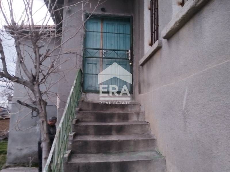 Продава се Къща в с. Елена, Област Хасково - 70 кв.м за 270 €/кв.м - Снимка #2