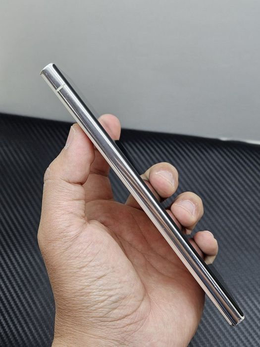 Samsung galaxy s23 ultra 5G  holati ideal 12/256gb