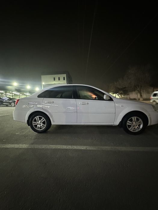 Lacetti 1.8L 2010 yil