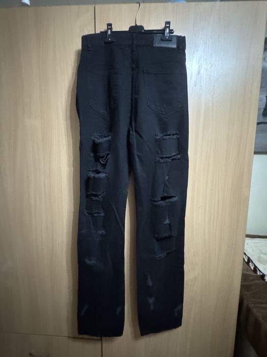 Blugi BohooMAN Negri Ripped