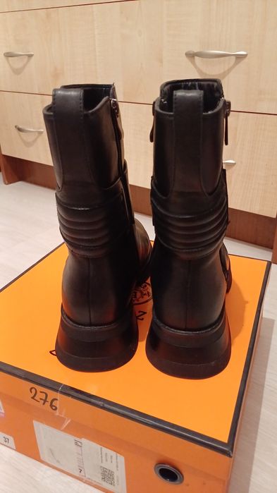 Продам сапоги и полусапожки.