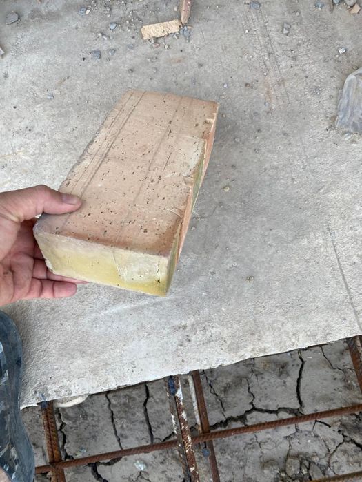 Продам красный кирпич