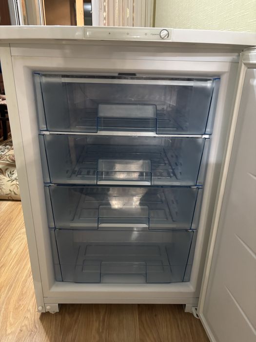 Продам морозильник Бирюса