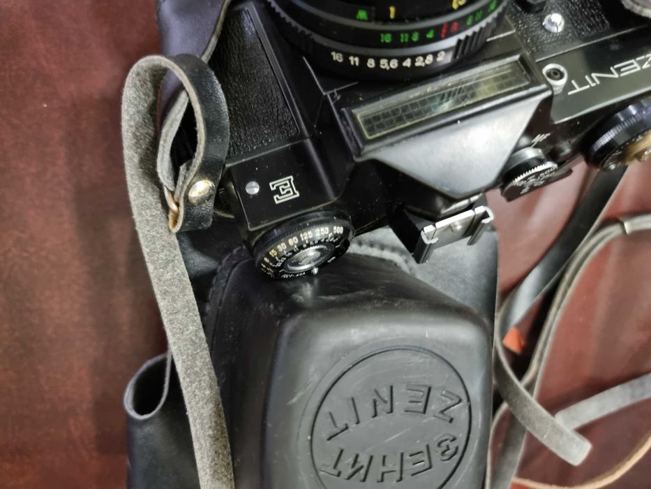 Фотоапарат Зенит Е