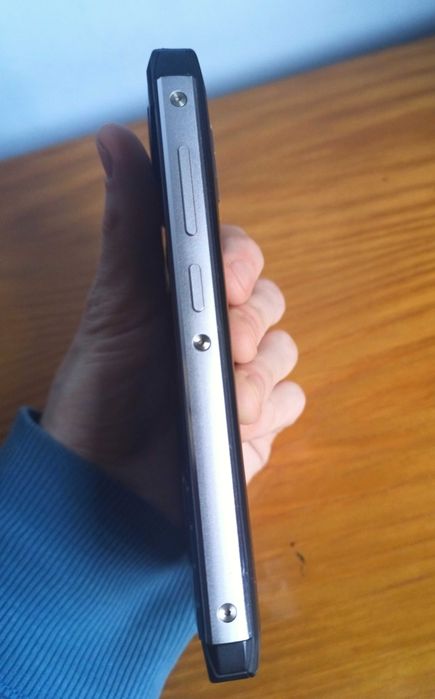 Telefon Unihertz Titan